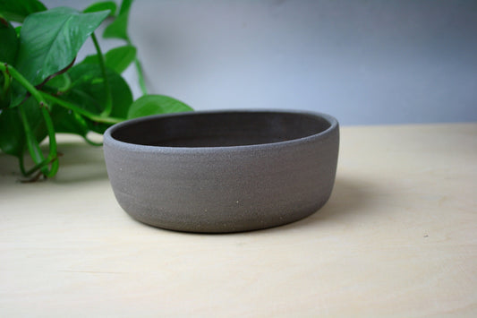 Handmade ceramic dog bowl, medium size, Large size. Modern Dog Gift, Puppy Gift. dog or cat food or water bowls