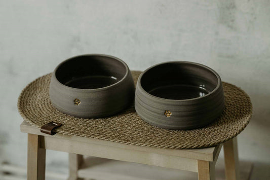 Ceramic dog bowls set with Jute pet rug. Modern pet bowls with dog food mat. Dog bowls jute placemat. Stoneware Food or water bowl.